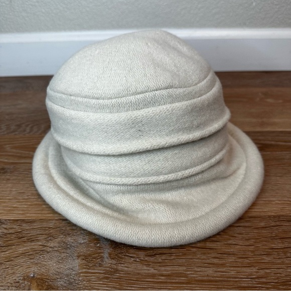 Scala 100% Wool Cream Winter Packable Cloche Hat, OS - Picture 3 of 11
